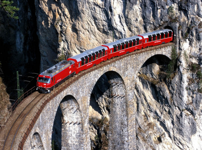 1_Teaser_Bernina_Express_11_RHB - Kopie